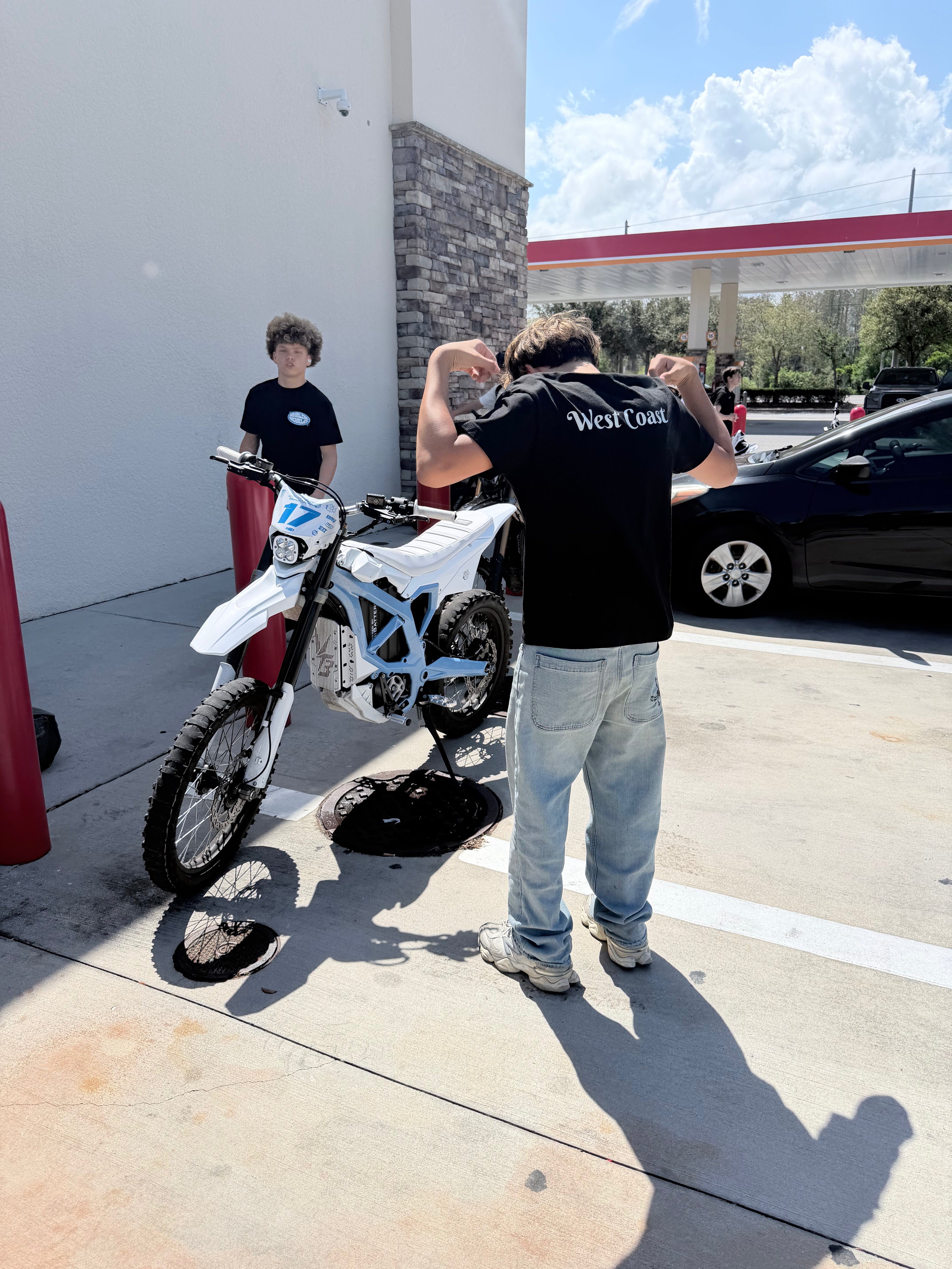 Dark West Coast Oversized Boxy Tee